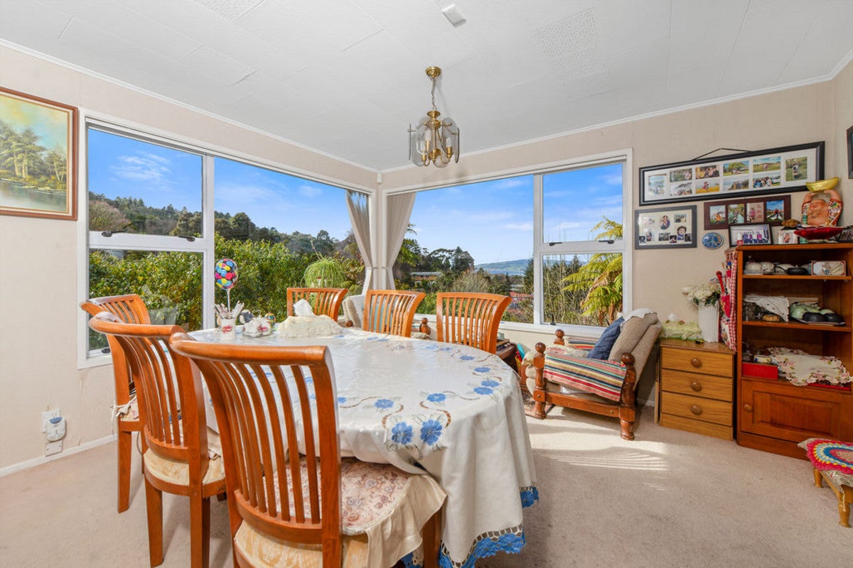61 Thomas Crescent, Western Heights, Rotorua - Carousel 1