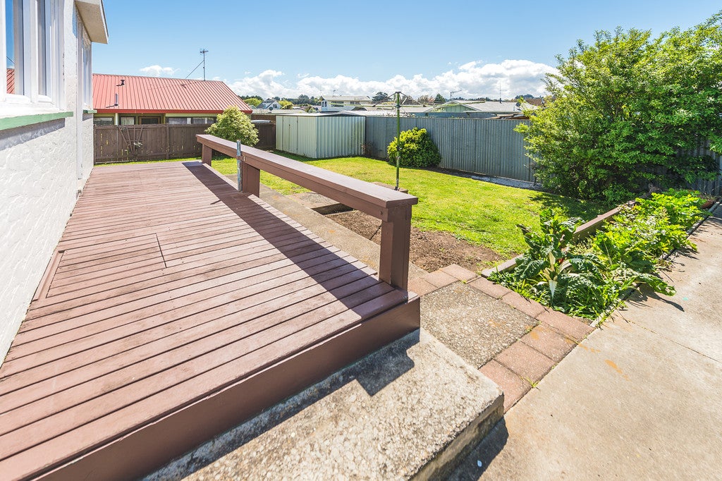 72 Surrey Road, Springvale, Whanganui - Carousel 2