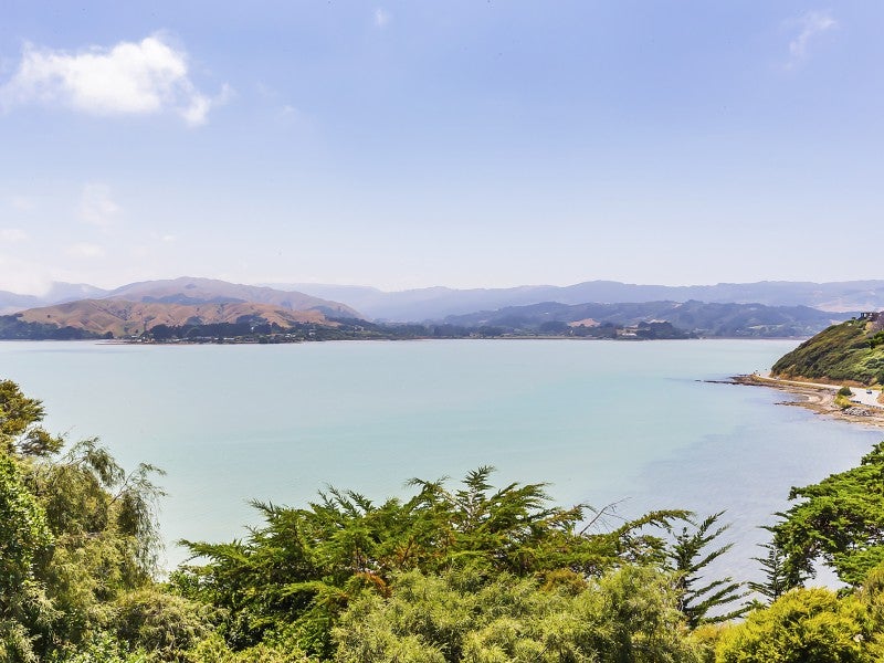 17 Spinnaker Drive, Whitby, Porirua - Carousel 2