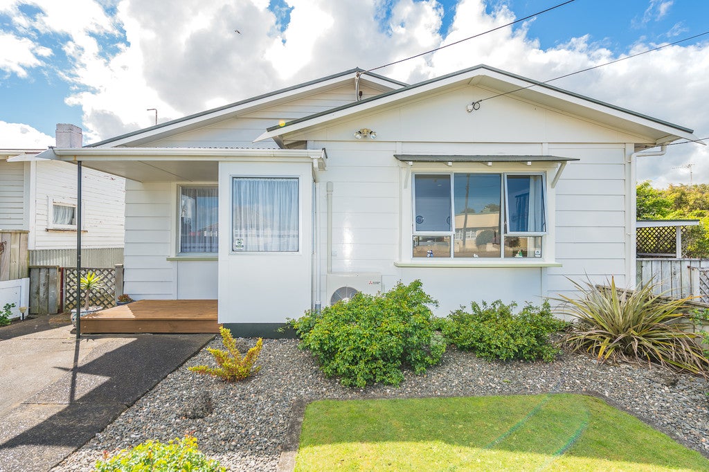 30 Abbot Street, Gonville, Whanganui - Carousel 2