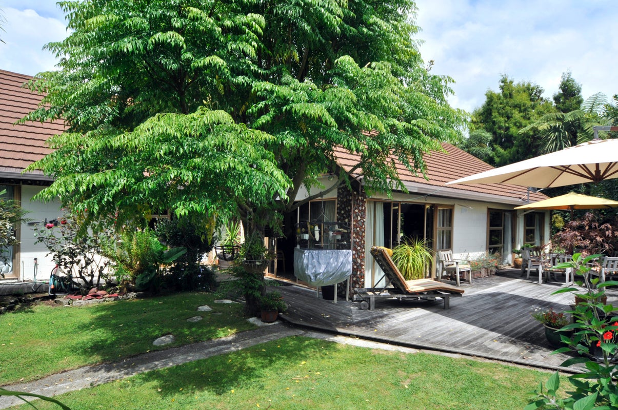 2 Kowhai Street, Glenholme, Rotorua - Carousel 1