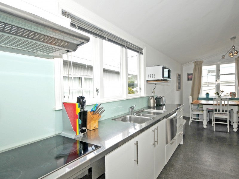 51 Herald Street, Berhampore, Wellington - Carousel 2