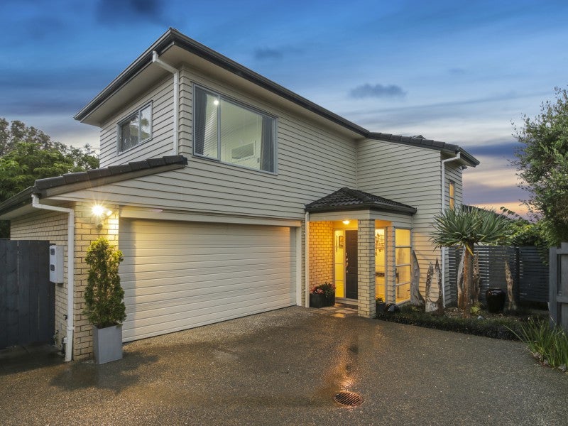 25C Wellesley Road, Mangere Bridge, Auckland - Carousel 1