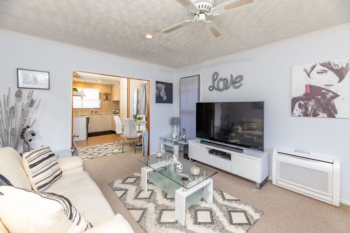 3/171 Shaw Avenue, New Brighton, Christchurch - Carousel 2