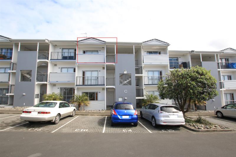 16C/60 Masons Road, Oteha, North Shore City - Carousel 2