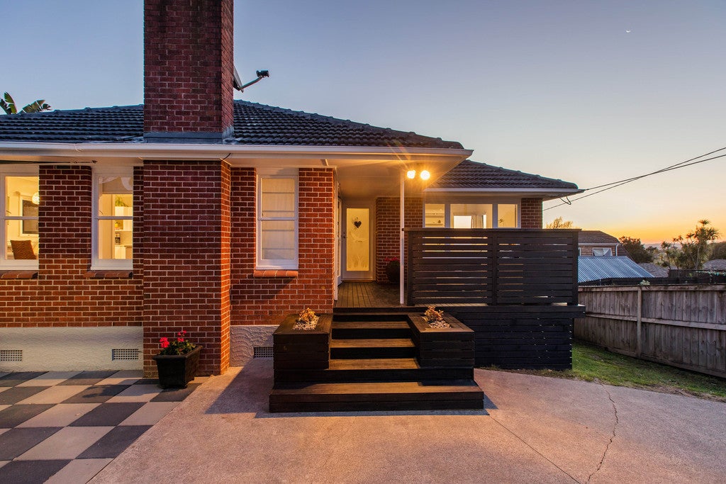 64 Birkdale Road, Birkdale, Auckland - Carousel 1