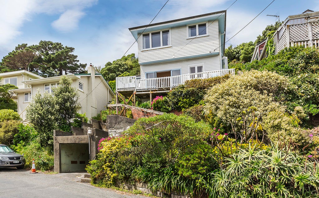 111 Houghton Bay Road, Houghton Bay, Wellington - Carousel 1