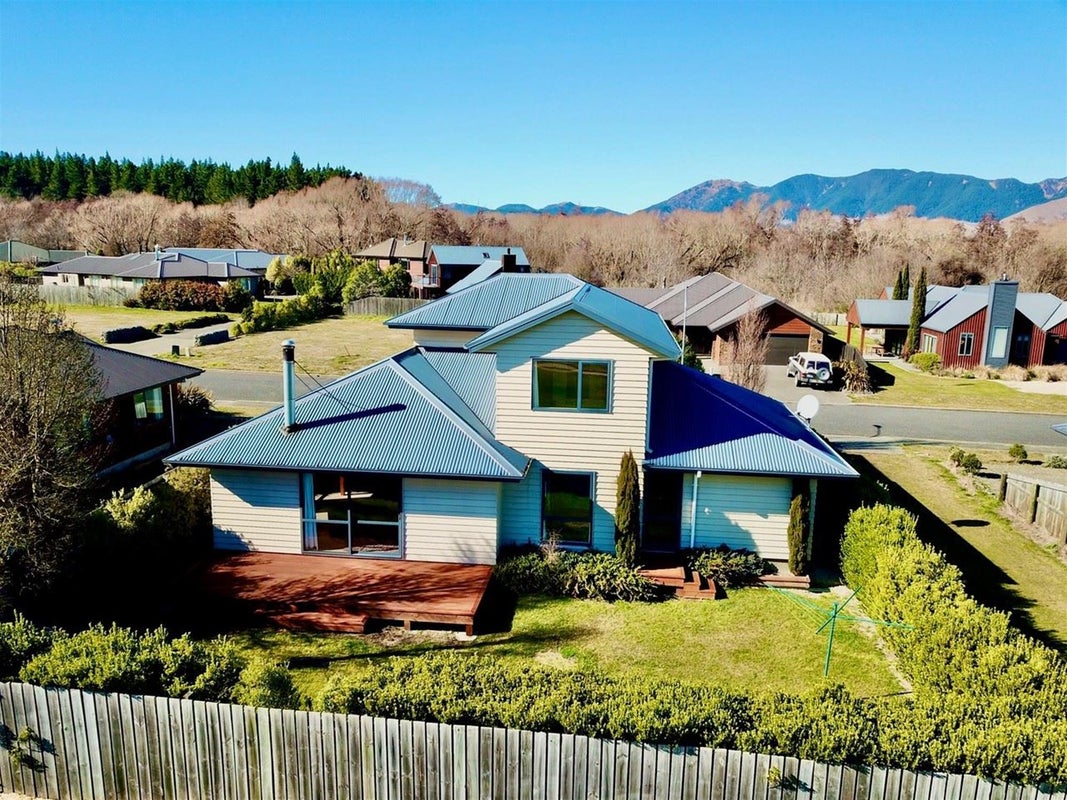 7 Tarndale Place, Hanmer Springs, Hanmer Springs - Carousel 1