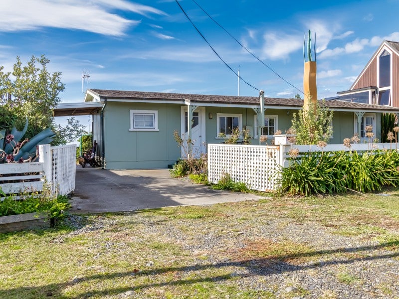 17 Clifton Road, Haumoana, Haumoana - Carousel 1