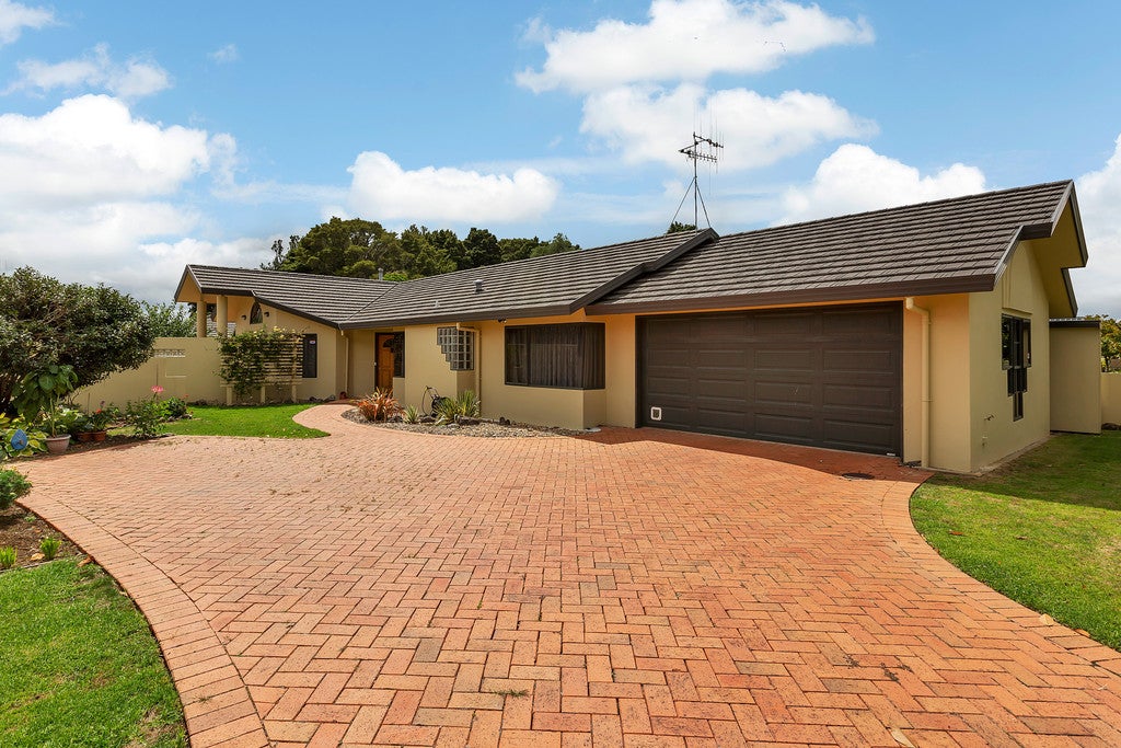 11 Brentwood Avenue, Kamo, Whangarei - Carousel 22