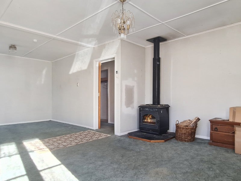 6 Wilson Road, Hunterville - Carousel 2