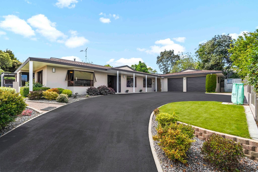 10 Epsom Place, Chartwell, Hamilton - Carousel 1