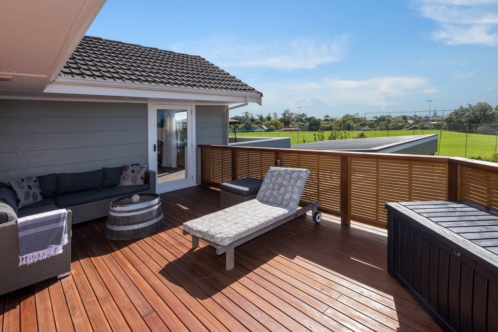 20 Litten Road, Cockle Bay, Auckland - Carousel 2