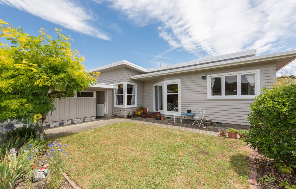 4 Jenner Road, Toi Toi, Nelson - Carousel 1