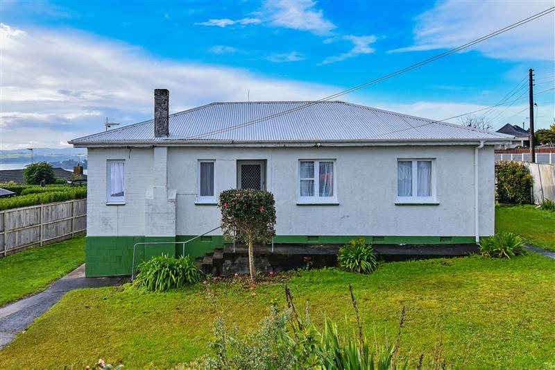 15 View Road, Shelly Park, Auckland - Carousel 1