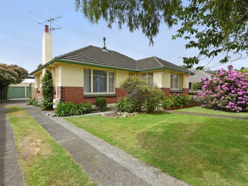 22 Kashmir Avenue, Clouston Park, Upper Hutt - Carousel 1
