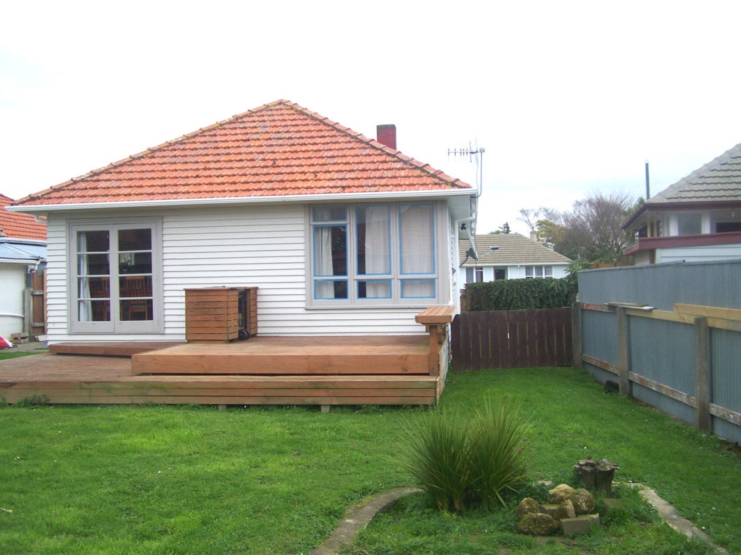 11 Rochester Street, Awapuni, Palmerston North - Carousel 2