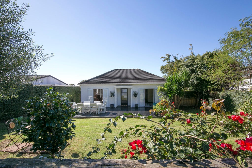 1/9 Hastie Avenue, Mangere Bridge, Auckland - Carousel 1