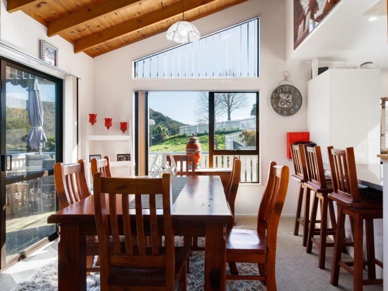 22 Woodstock Avenue, Paeroa - Carousel 2