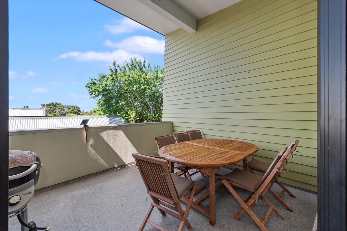 19C Edgecumbe Street, Whitiora, Hamilton - Carousel 2
