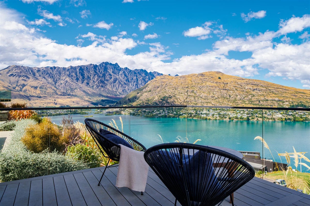 46 Middleton Road, Frankton, Queenstown - Carousel 1