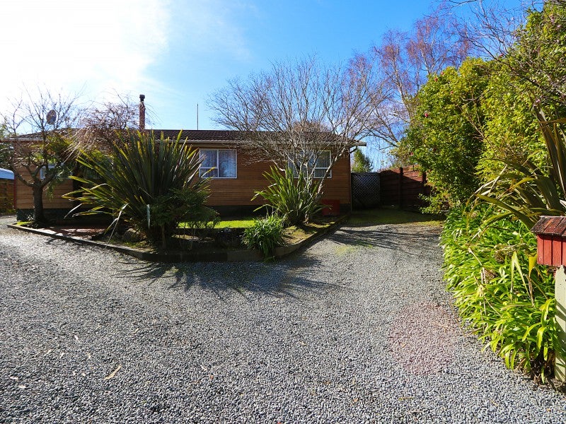 20 Indiana Grove, Totara Park, Upper Hutt - Carousel 12