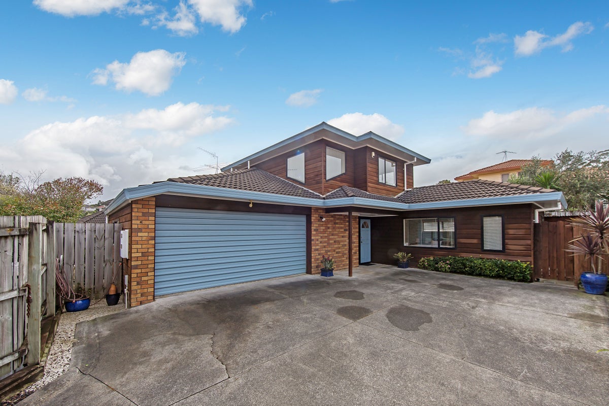2/8 Mandica Place, Sunnynook, Auckland - Carousel 16