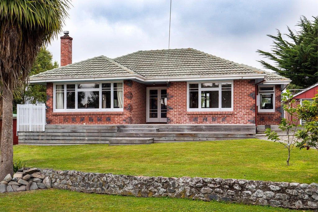 26 Hislop Street, Geraldine - Carousel 1