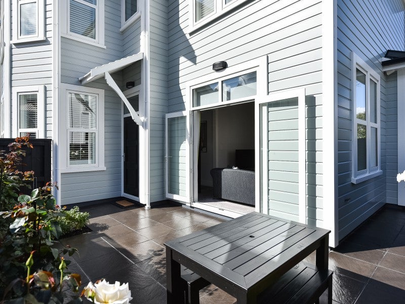 47 Tinakori Road, Thorndon, Wellington - Carousel 2