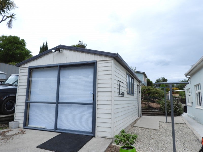 4 Burnett Street, Kakanui, Oamaru - Carousel 19