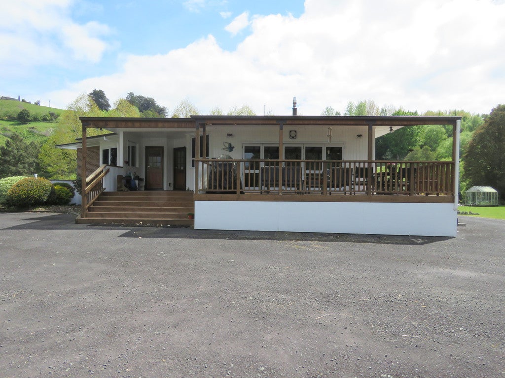 1071 State Highway 4, Manunui, Taumarunui - Carousel 1