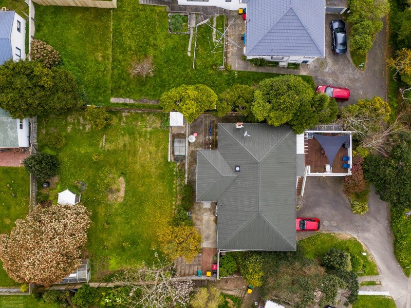 13 Lyndhurst Road, Tawa, Wellington - Carousel 26