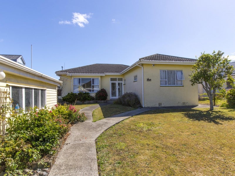 10 Fairfield Avenue, Fairfield, Lower Hutt - Carousel 1