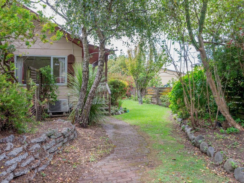 9 Weggery Drive, Waikanae Beach, Waikanae - Carousel 2