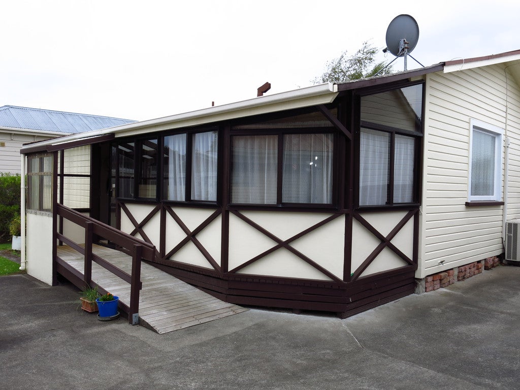9 Spier Street, Aramoho, Whanganui - Carousel 2
