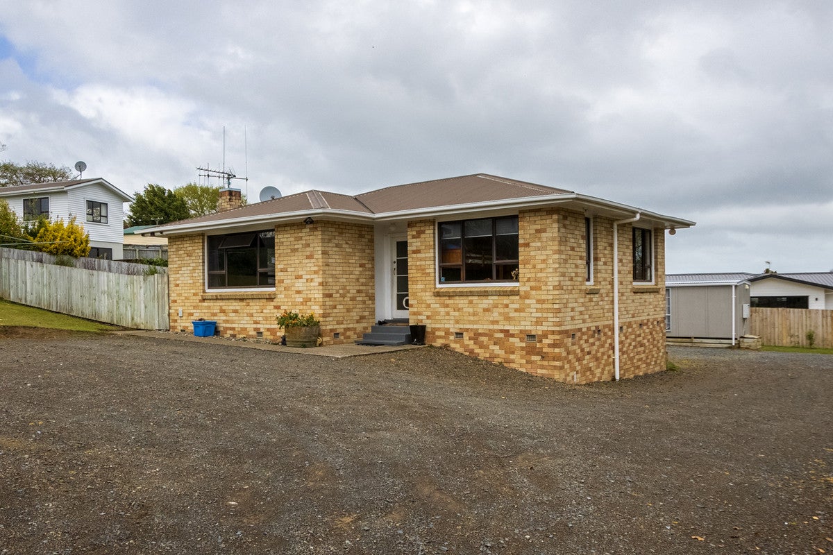 23 Galloway Street, Kihikihi, Te Awamutu - Carousel 1