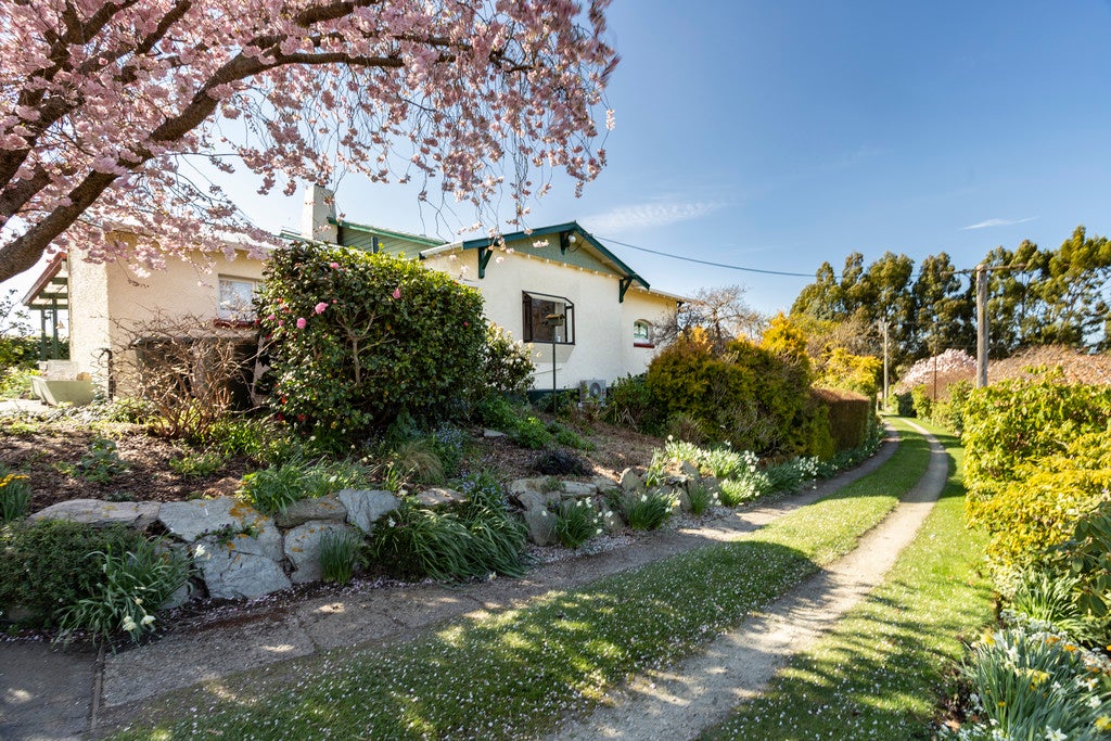 42 Awamoa Road, Holmes Hill, Oamaru - Carousel 1