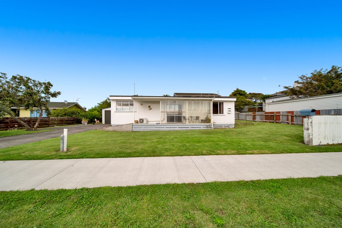 31A Campbell Street, Hawera - Carousel 1