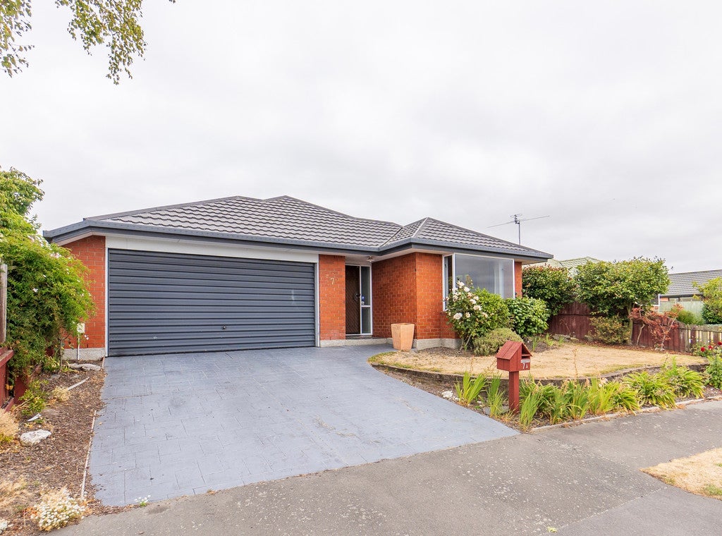 7 Bella Rosa Drive, Hei Hei, Christchurch - Carousel 1