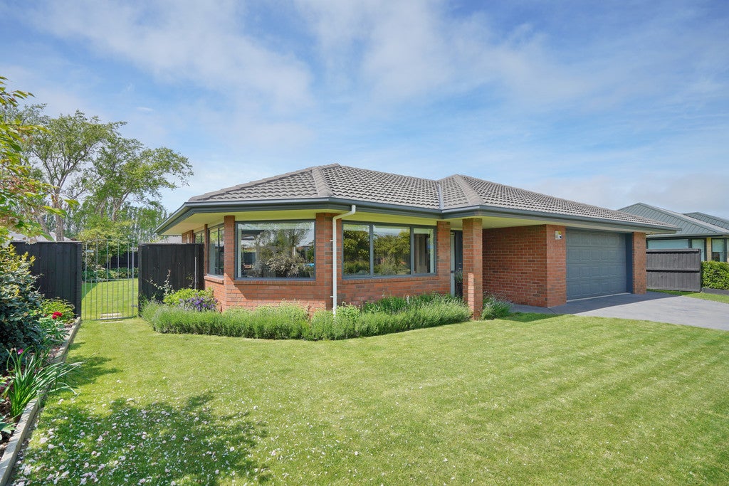 7 Mistral Road, Northwood, Christchurch - Carousel 2