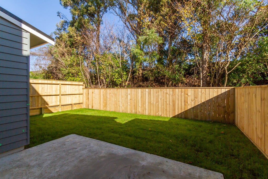 3B Breakwater Way, Whitby, Porirua - Carousel 15