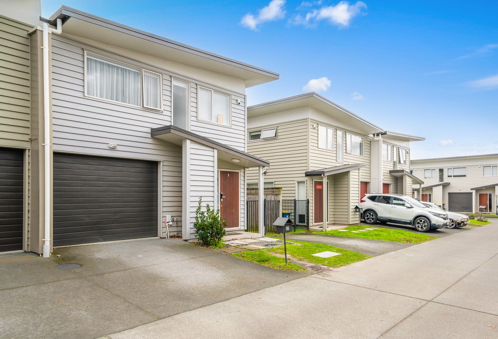 20/45A Swanson Road, Henderson, Auckland - Carousel 1