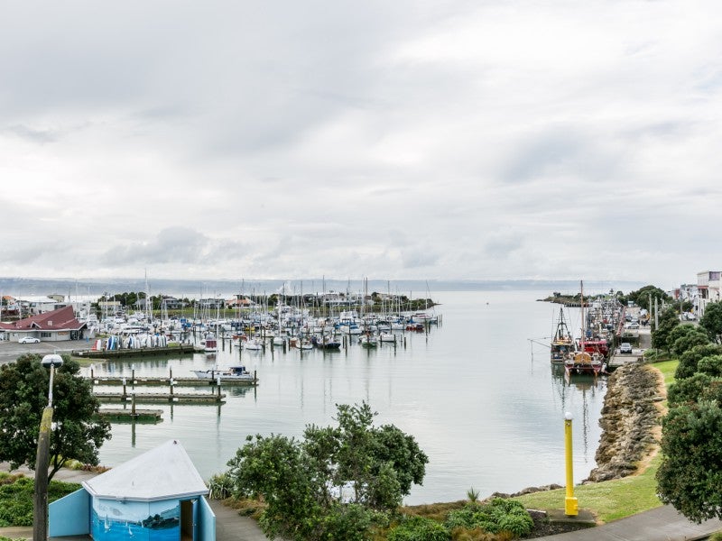 402/14A WEST QUAY, AHURIRI, NAPIER - Carousel 15