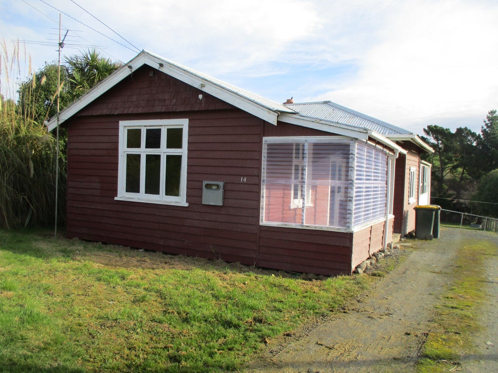 14 Kamahi Street, Balclutha - Carousel 1