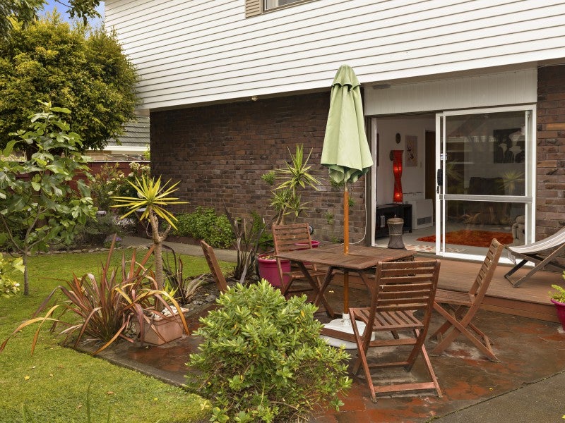 46A Queens Grove, Hutt Central, Lower Hutt - Carousel 2
