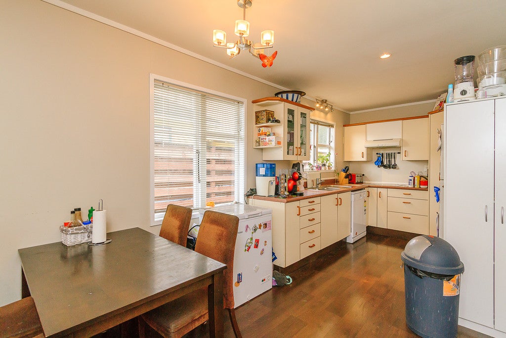26 Nelson Crescent, Wainuiomata, Lower Hutt - Carousel 2