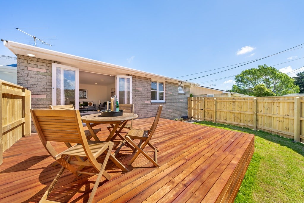 53A Frederick Street, AVALON, LOWER HUTT - Carousel 2