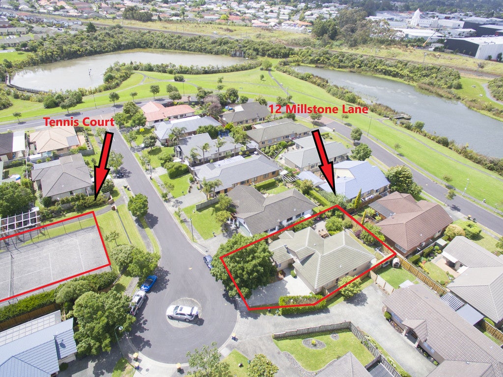 12 Millstone Lane, Henderson, Auckland - Carousel 1