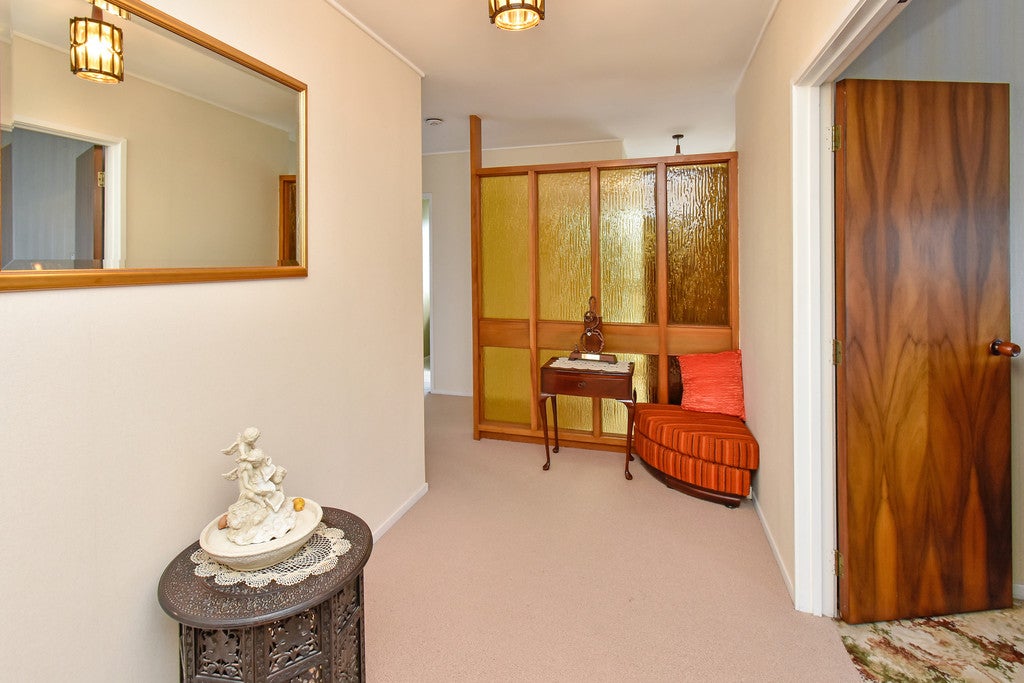 5 Pettit Place, Manukau, Auckland - Carousel 2