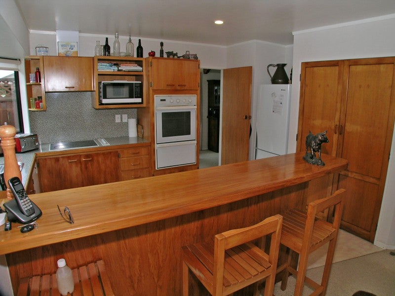 99 Ayton Drive, Whitby, Porirua - Carousel 2